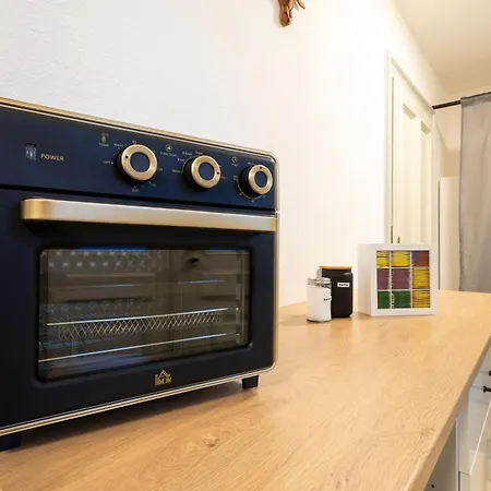 Familienfreundliche Stadt-Oase Mit Arbeitsplatz - Bahnhofsnah, 2 Schlafzimmer, 76Qm & Gratis Kaffee- Und Teeangebot Chemnitz Exterior photo