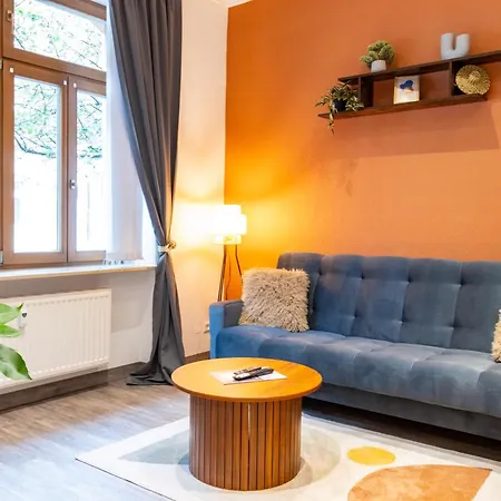 Familienfreundliche Stadt-Oase Mit Arbeitsplatz - Bahnhofsnah, 2 Schlafzimmer, 76Qm & Gratis Kaffee- Und Teeangebot Chemnitz Exterior photo