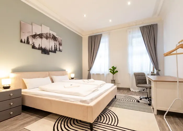Familienfreundliche Stadt-Oase Mit Arbeitsplatz - Bahnhofsnah, 2 Schlafzimmer, 76Qm & Gratis Kaffee- Und Teeangebot
