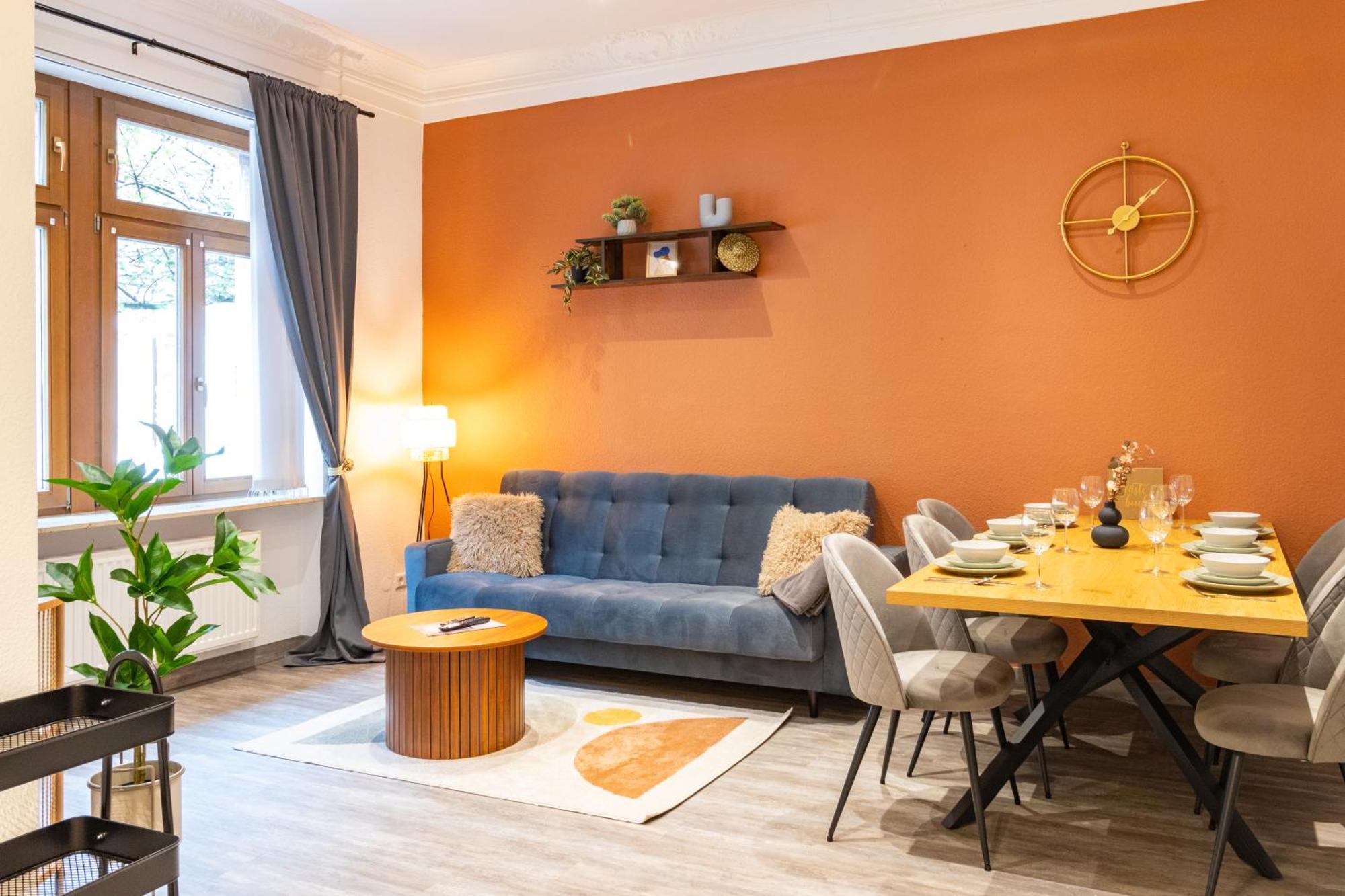 Familienfreundliche Stadt-oase Mit Arbeitsplatz - Bahnhofsnah, 2 Schlafzimmer, 76qm & Gratis Kaffee- Und Teeangebot *
