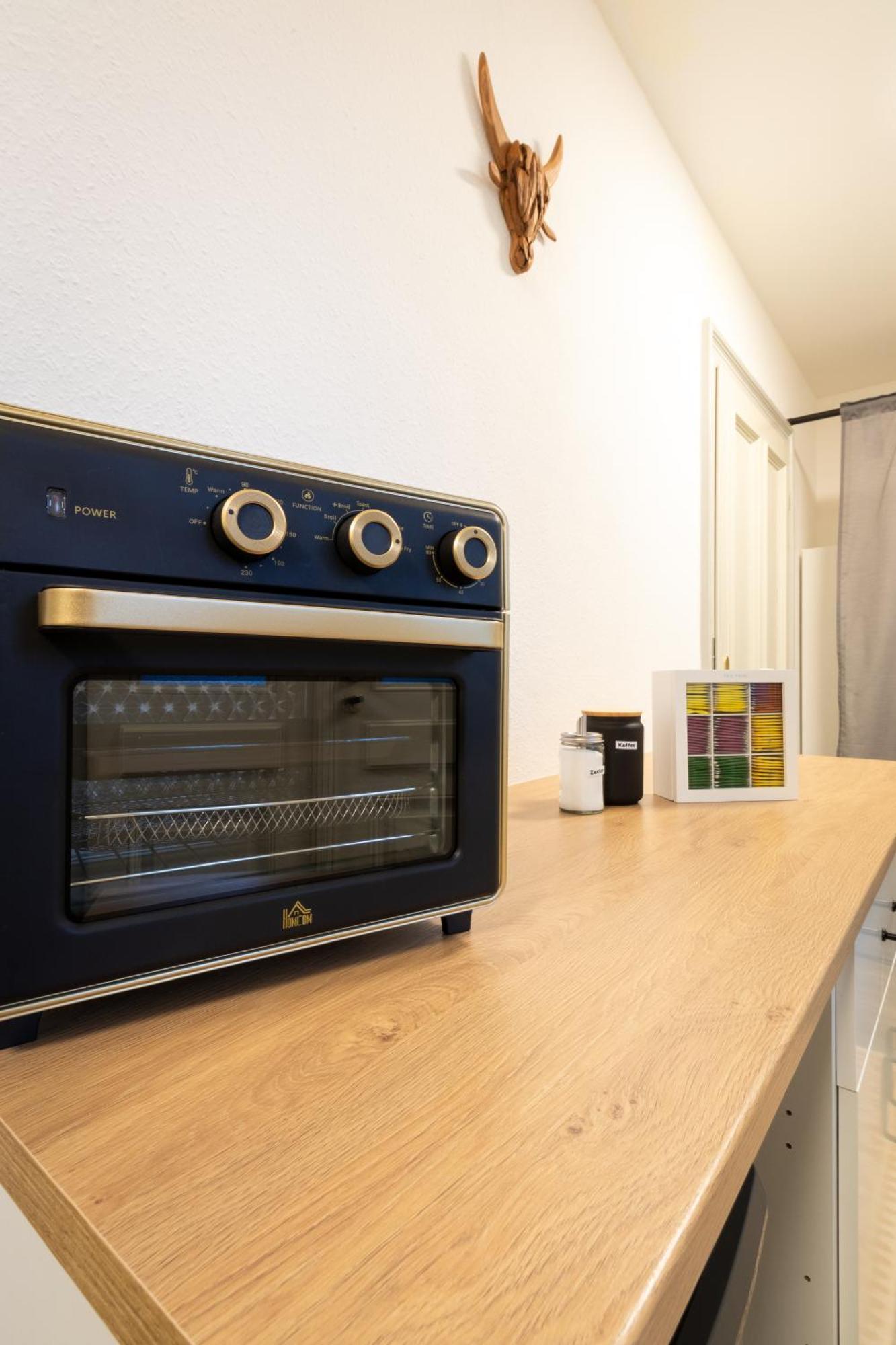 Familienfreundliche Stadt-oase Mit Arbeitsplatz - Bahnhofsnah, 2 Schlafzimmer, 76qm & Gratis Kaffee- Und Teeangebot * Chemnitz